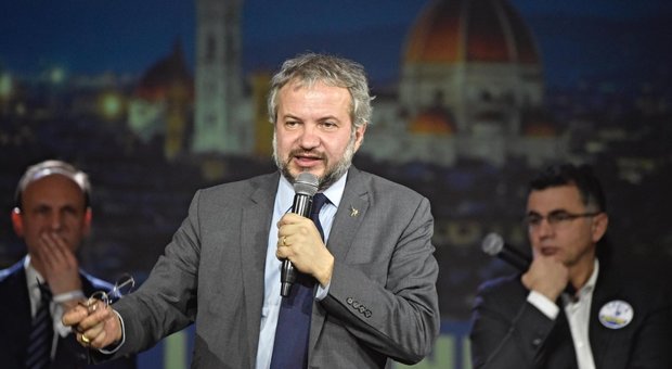 Lega, Borghi: «Salvini non ha escluso un governo Centrodestra-M5S»