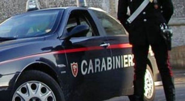 Carabinieri minacciato con coltello spara a tunisino e lo uccide