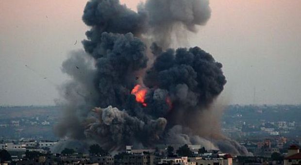 Esplosione a Gaza (Ansa)