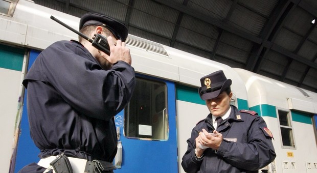 Tentati stupri sul treno, arrestato in stazione a Milano un 32enne tunisino (Fotogramma)