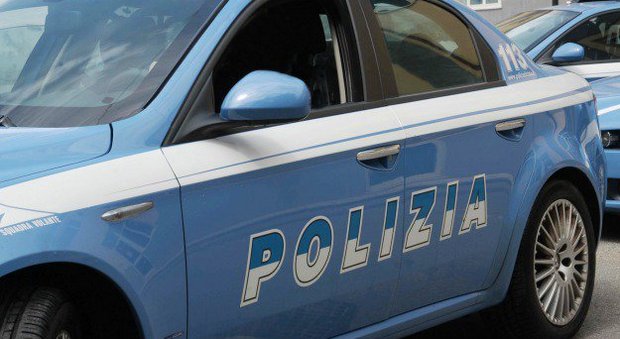 Napoli, blitz della polizia a Fuorigrotta: sei ordinanze cautelari per droga