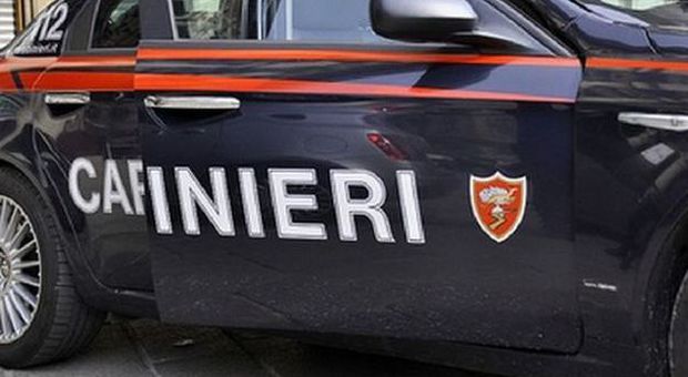 Napoli, lite tra donne finisce a coltellate: due arresti