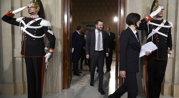 Salvini incontra Mattarella e si impegna: convincerò Berlusconi e Di Maio