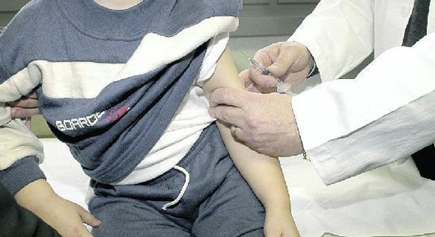 Vaccini obbligatori, in Lombardia rischio caos: almeno 28 mila bambini nel piano della Regione