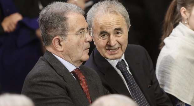 Pd, gelo di Prodi e Parisi per il decennale. L'ex ministro: «Dopo Rosatellum non festa ma lutto»
