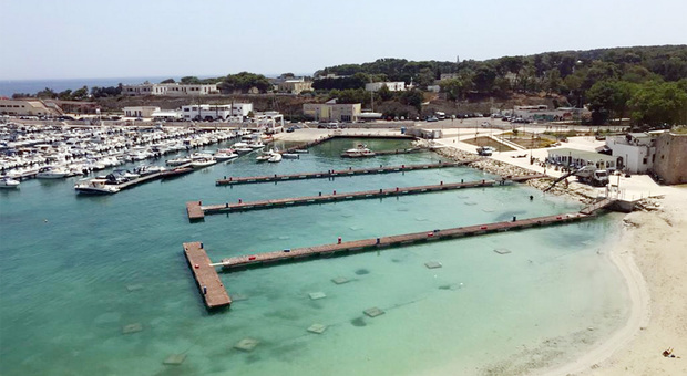 Pontili di Otranto: c'è posto solo per uno su due, ma siamo già in agosto. "Da lunedì le prime barche"