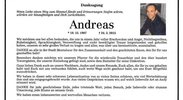 Germanwings, i genitori di Lubitz: "Abbiamo perso una bella persona". Ira dei familiari delle vittime