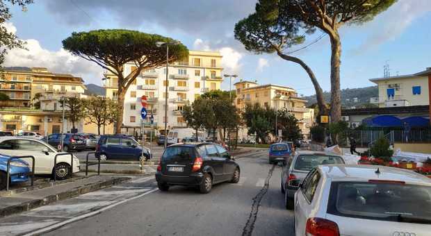 Sant'Agnello, verifiche ok: riapre al traffico piazza della Repubblica