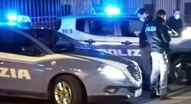 Porto San Giorgio, irruzione choc in casa, anziano preso a pugni: rapinatore preso grazie all'allarme dei vicini