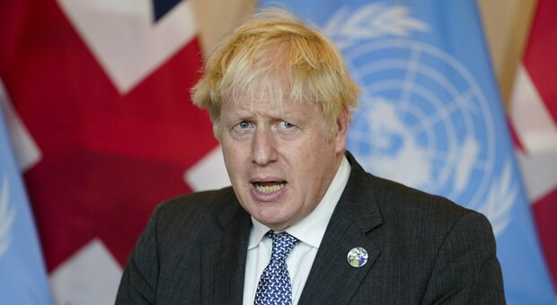 Boris Johnson aspetta il settimo figlio, e in tv ammette: «Cambio un sacco di pannolini»