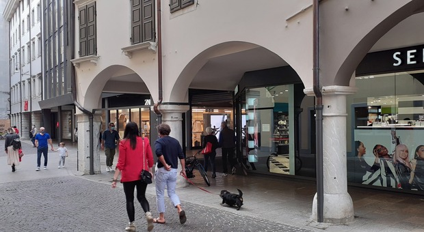 Tari, Udine esclude dagli sconti banche, alimentari, farmacie, edicole e tabaccherie