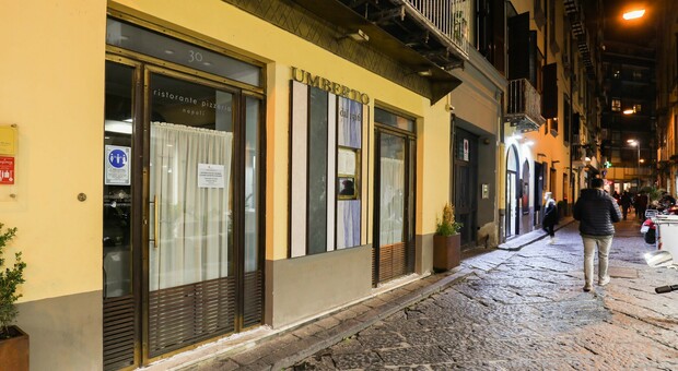 Coprifuoco a Napoli, si ferma lo storico ristorante Umberto. Il titolare Di Porzio: «Mai accaduto in 104 anni»
