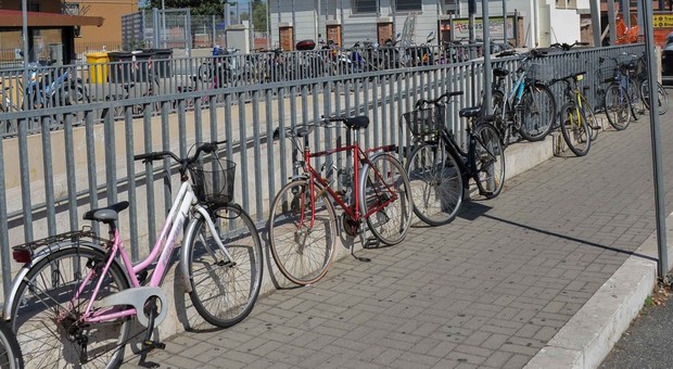 Terracina, ladro con la passione per le biciclette: arrestato per la terza volta