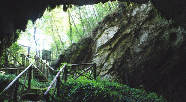 Santa Restituta, la Grotta Bella svela i suoi tesori. «Cunicoli sconosciuti e nuove potenzialà paletnologiche»