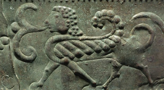 Gli antichi Veneti amavano la boxe: il racconto della vita quotidiana disegnato su quei particolari vasi lunghi