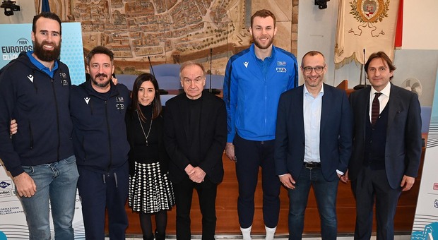 Coach Pozzecco carica la vigilia di Italia-Turchia: «La passione di Pesaro trascinerà la Nazionale»