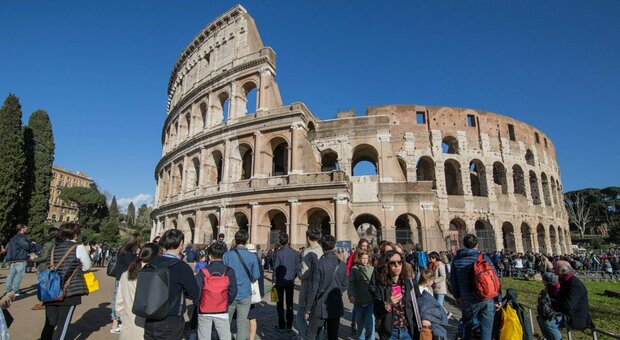 Roma meta preferita per le vacanze di Natale e Capodanno: +23% di turisti. Francesi, spagnoli e olandesi i più numerosi