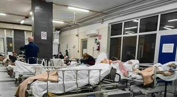 Ospedale Cardarelli di Napoli: riaperto il pronto soccorso dopo forte affluenza