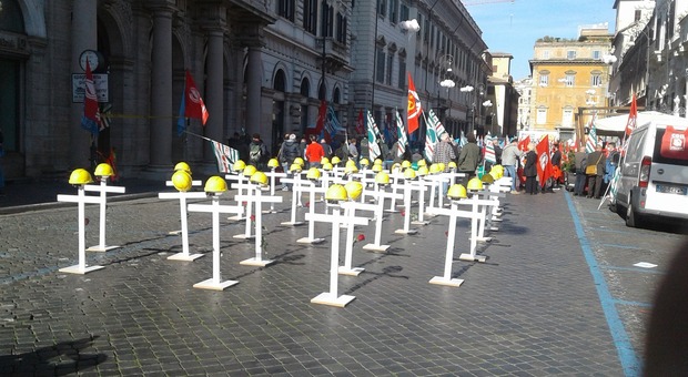 I sindacati della Puglia dalla manifestazione a Roma rivendicano più sicurezza sui cantieri