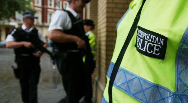 Nuovo omicidio a Londra, 24enne accoltellato a morte nella notte: in 60 uccisi da inizio anno