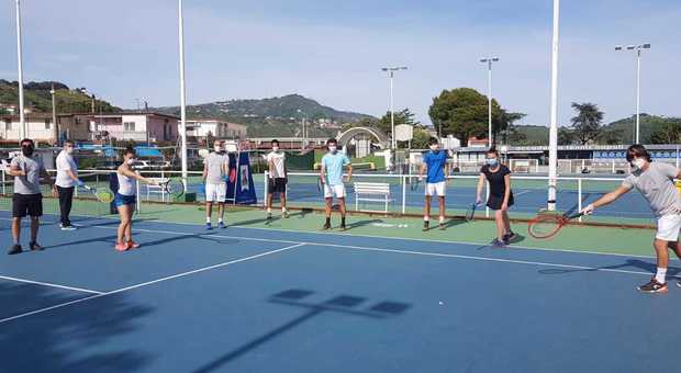 Fase 2, riprendono gli allenamenti all'accademia tennis Agnano