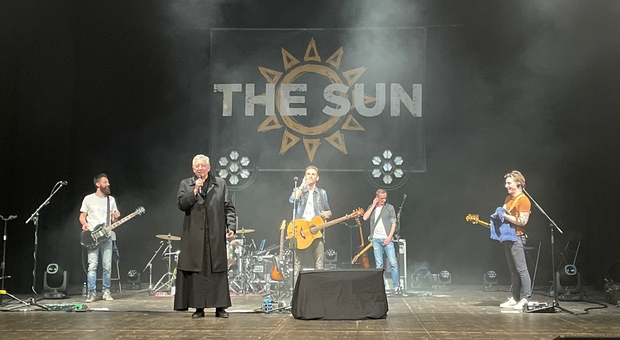 SUL PALCO Il Patriarca con il gruppo “The Sun” al teatro Toniolo