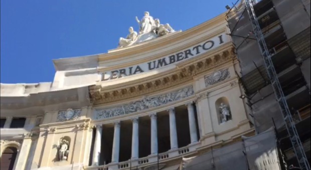 «Galleria Umberto, il salotto buono è diventato cortile dei Quartieri Spagnoli»