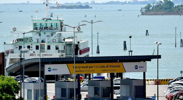 Venezia, sciopero del trasporto locale: gli orari e le corse garantite del Ferry boat