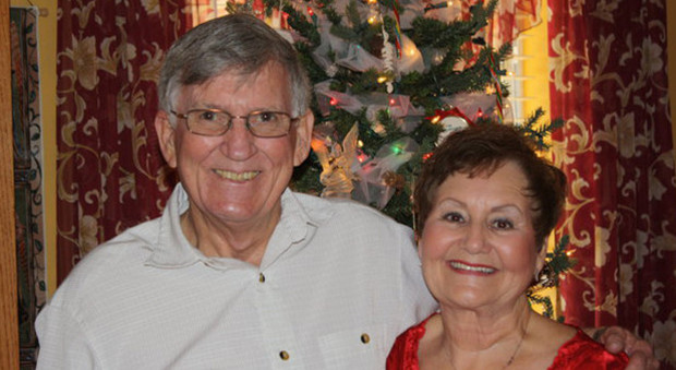 Coronavirus, marito e moglie sposati da 50 anni muoiono insieme tenendosi per mano