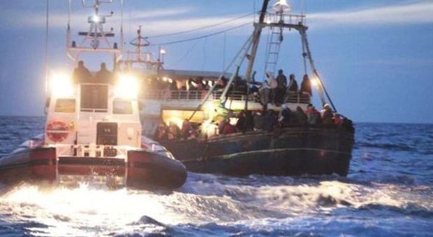 Libia, affonda un'imbarcazione: dieci migranti morti, decine di dispersi