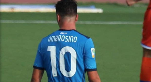 Napoli, occhi sulla stella Ambrosino: due club esteri pronti al colpo