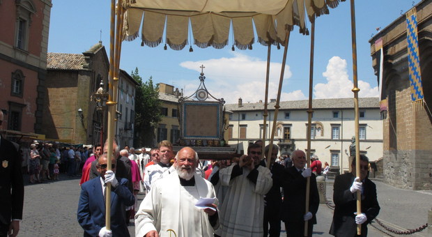A Orvieto la festa del Corpus Domini all'insegna del rispetto delle regole anti-Covid