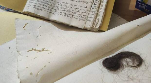 Una ciocca di capelli per inchiodare il suo aggressore: prove e documenti di un processo per violenza di 300 anni fa. Il tesoro nell'archivio arcivescovile