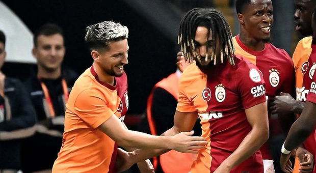 Dries Mertens fa festa con il Galatasaray