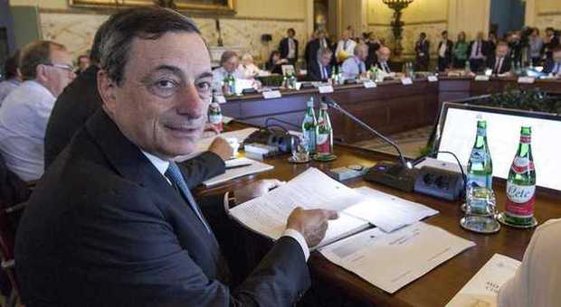 Draghi: Bce pronta a nuove misure, ripresa modesta. Borse giù, Milano -4%