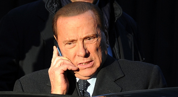 Berlusconi di nuovo indagato : "Soldi a ragazze fino a 2 mesi fa"