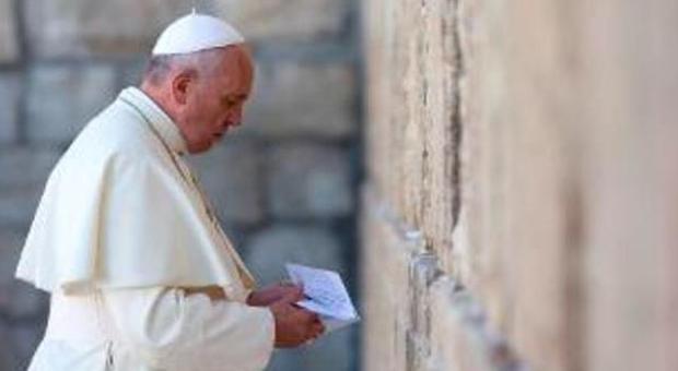 Ragazzi uccisi in Israele, il Papa telefona al rabbino Di Segni: «Dolore per queste vittime»