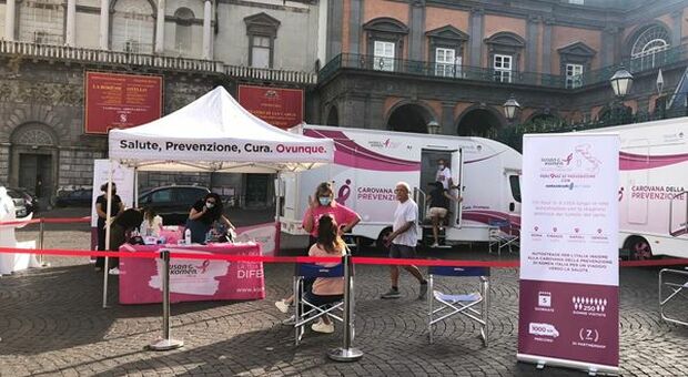 Tumore del seno, la "Carovana della prevenzione" di Komen Italia e ASPI arriva a Napoli