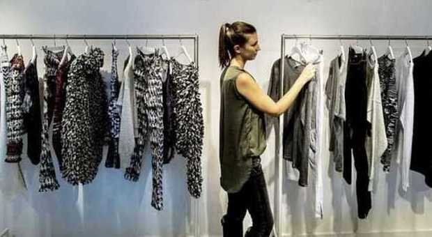 Apre in centro H&M, moda sostenibile e nuova vita agli abiti usati
