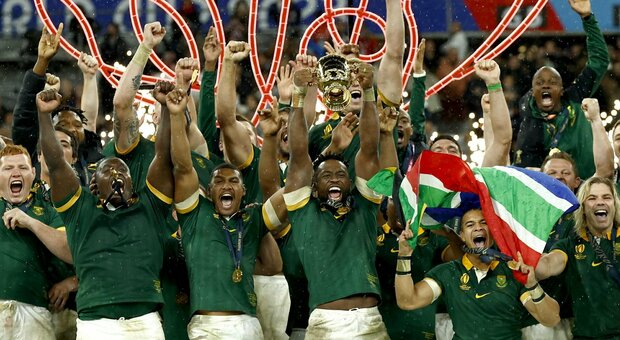 Il mondo ovale è del Sudafrica: campione per la 4 volta record, All Blacks ko 12-11 Il capitano: «Così uniamo il paese Arcobaleno»