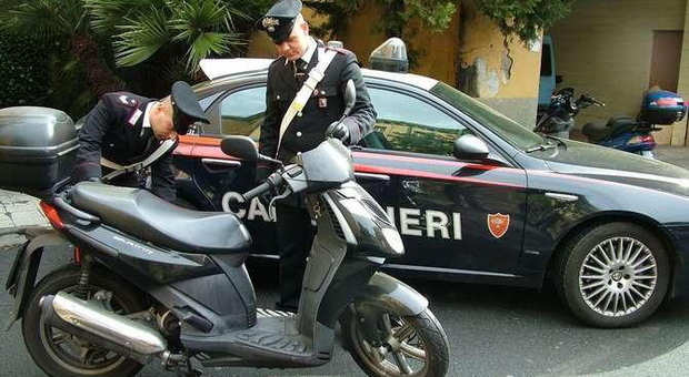 Roma, evade dai domiciliari in sella a scooter rubato, arrestato 47enne