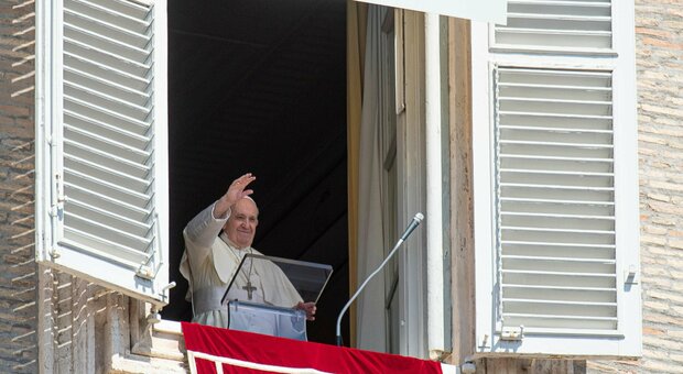 Terremoto, Papa Francesco: «Accelerare la ricostruzione delle zone devastate»
