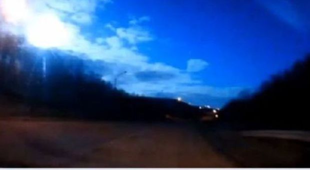 «In Russia tornano a piovere meteoriti»: su Youtube spuntano due nuovi video