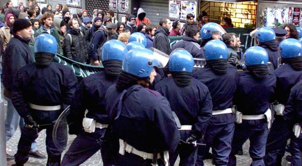 G8 Genova, arrestato Vincenzo Vecchi in Francia: era stato condannato per gli incidenti