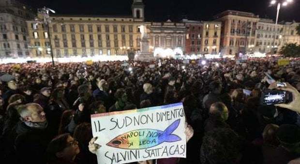 Le Sardine tornano a Napoli: grande manifestazione per la pace il 25 gennaio