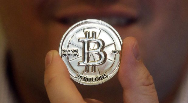 Napoli, arriva la moneta virtuale: Bitcoin sbarca in quaranta negozi