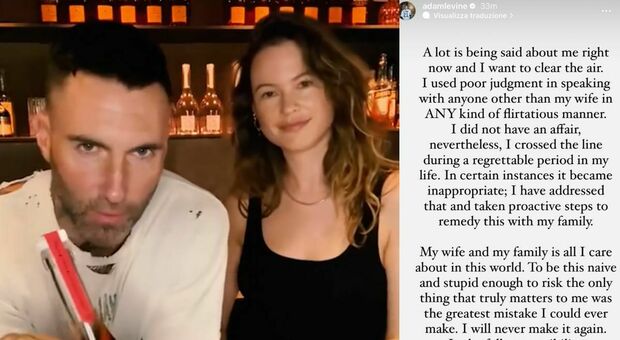 Adam Levine dei Maroon 5 ha tradito la moglie, l'amante pubblica i messaggi e lui confessa: «Non lo farò mai più»