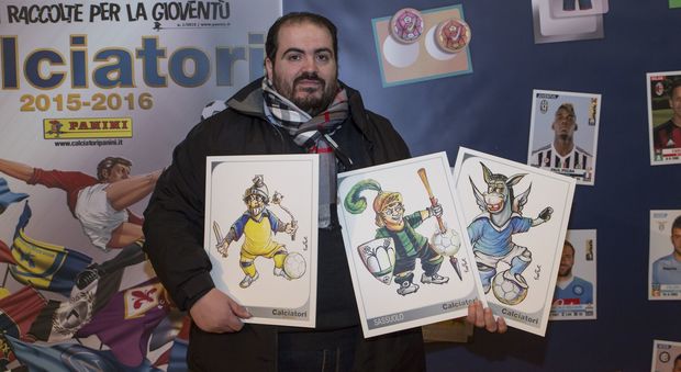 Un disegnatore di Torre del Greco crea i simboli di tre squadre per l'Album Panini