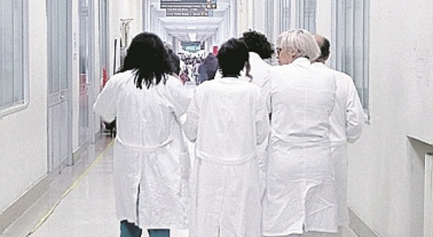 Veneto, 600 sanitari no-vax pronti a rientrare in corsia negli ospedali