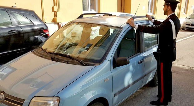 Napoli, stanato il ladro dei portapacchi: catturato da carabinieri al Vomero